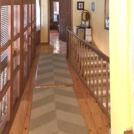펜션 Cosy House In With Fenced Garden *
