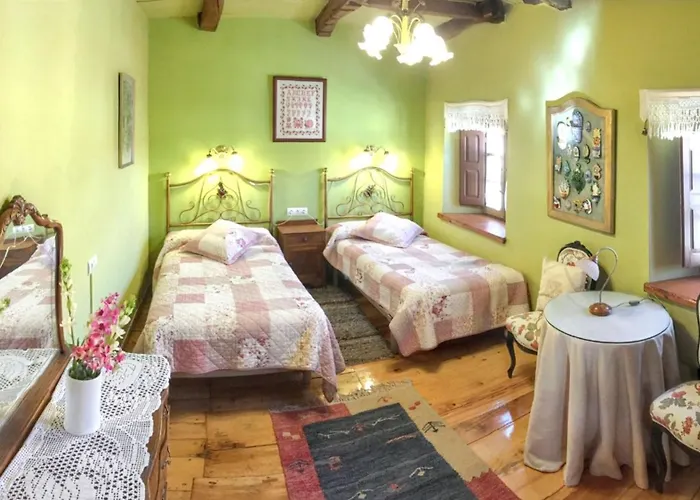 Cosy House In With Fenced Garden * Veguellina de Orbigo