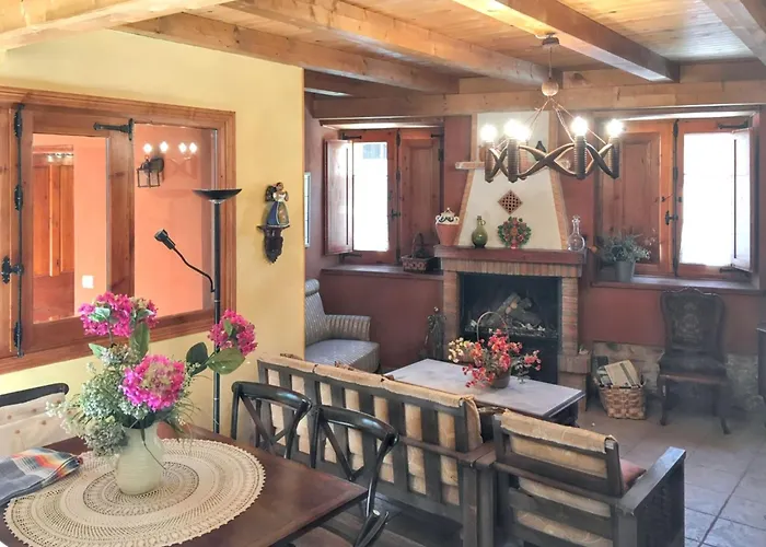 Cosy House In With Fenced Garden Дом отдыха Veguellina de Orbigo