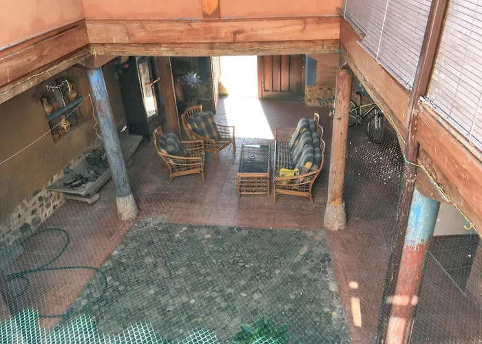 Дом отдыха Cosy House In With Fenced Garden Veguellina de Orbigo